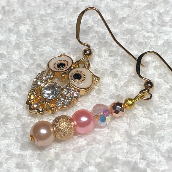 🦉Cute mismatched OWL earrings in gold accents, pretty/fun - Picture 6 of 7
